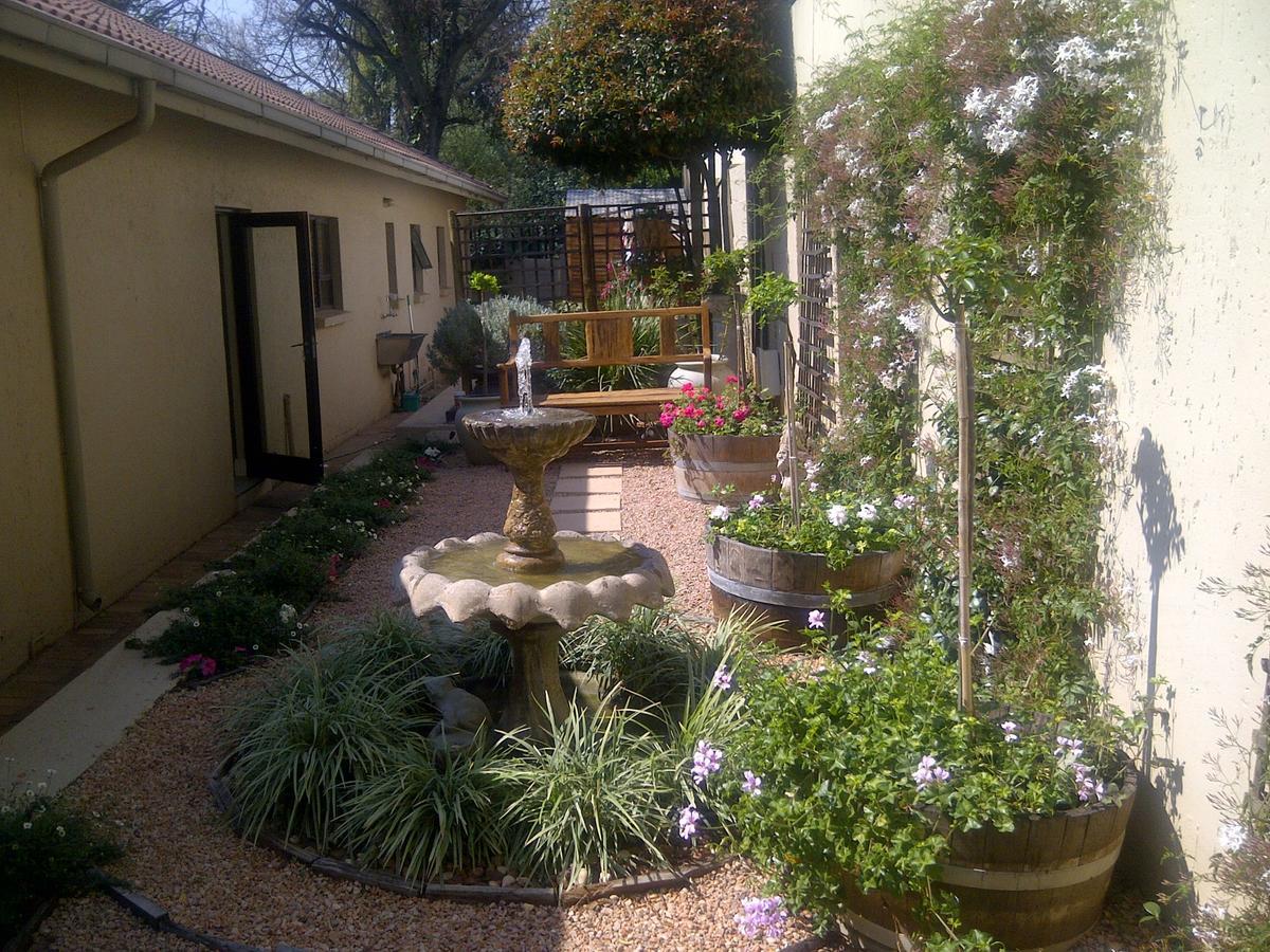 A Hundred Thousand Welcomes B&B Sandton Exterior foto